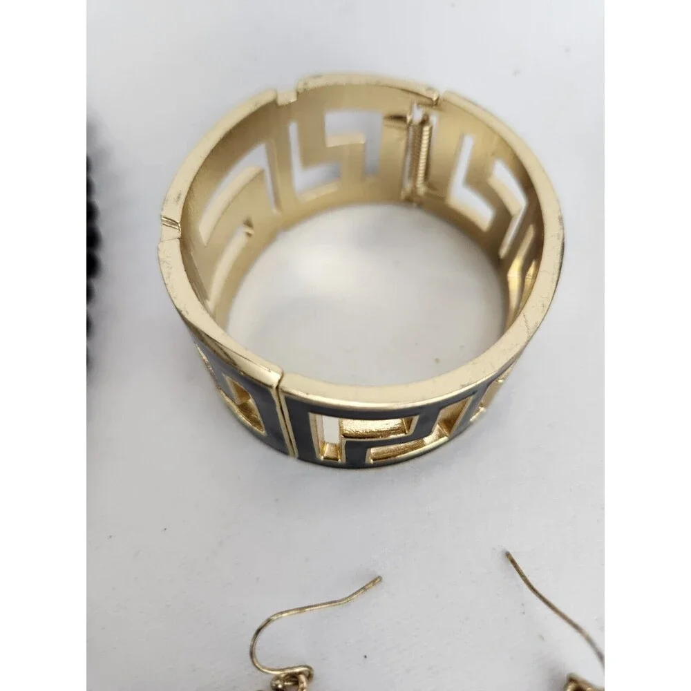 Gold‎ Tone Black Floral Beaded Statement Necklace Clasp Bracelet Earrings